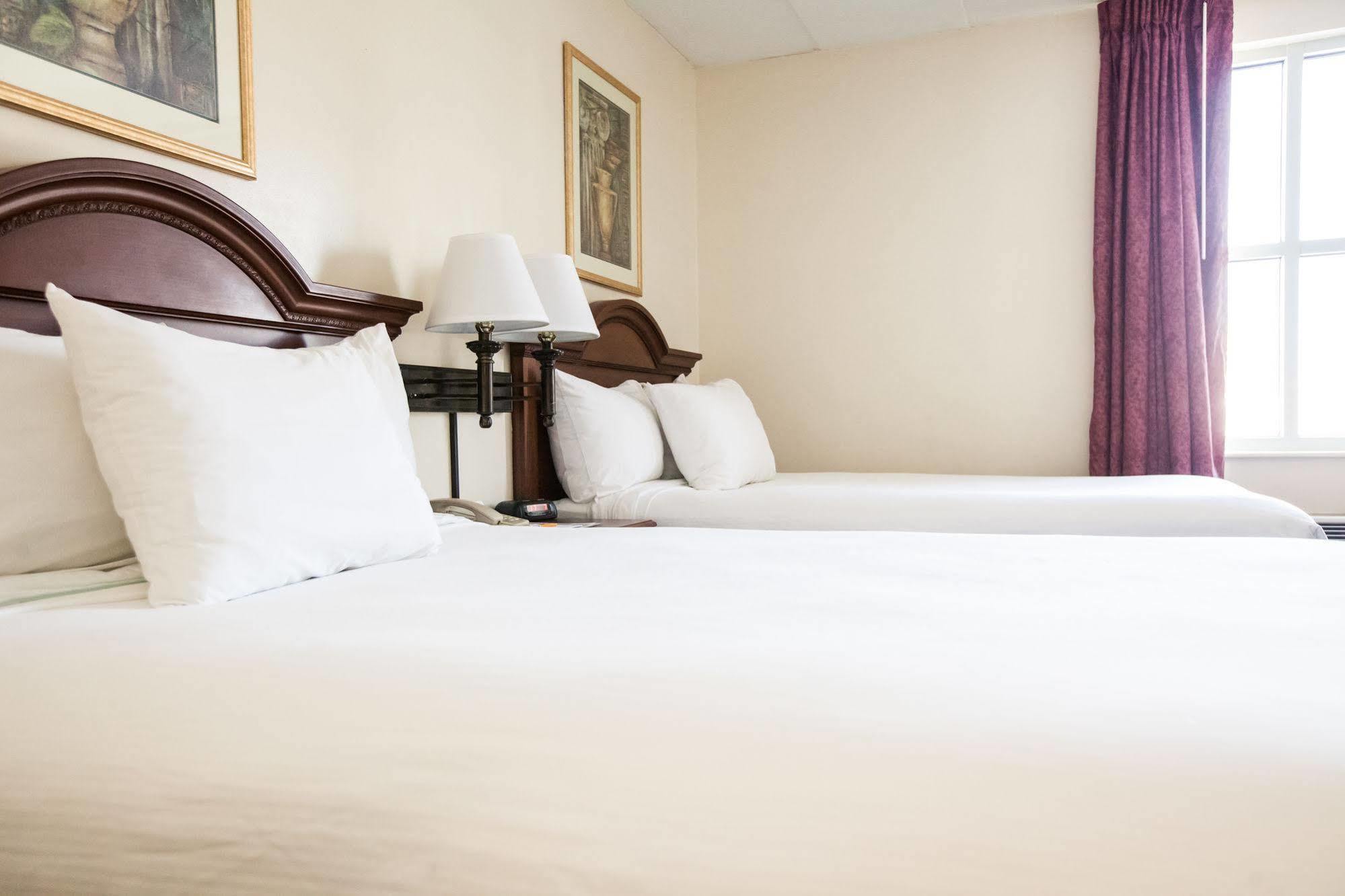 Inns Of Virginia Falls Church Exterior photo
